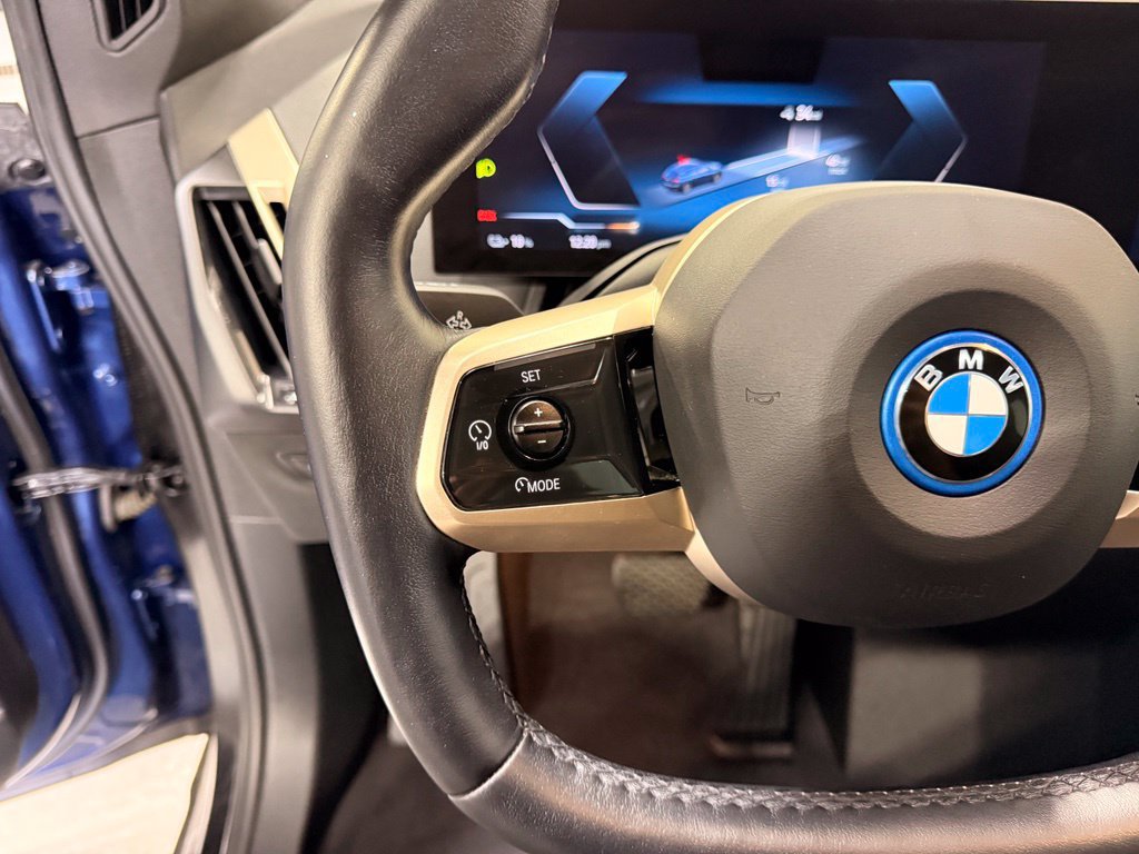 Used 2024 BMW iX xDrive50 AWD/4WD image 13