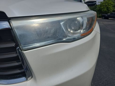 Used 2016 Toyota Highlander Limited w/ Driver Technology Package AWD/4WD image 33