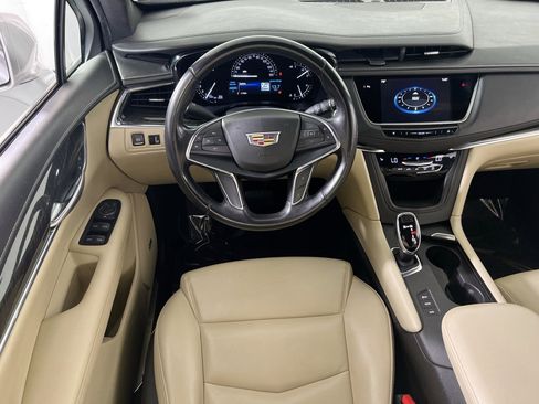 Used 2018 Cadillac XT5 AWD image 22