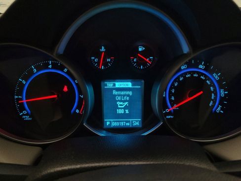 Used 2015 Chevrolet Cruze LS FWD image 23