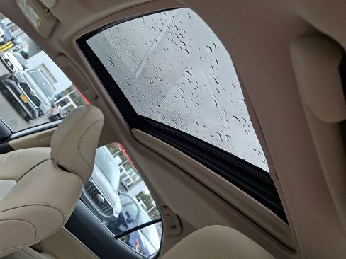 Certified 2019 Toyota Camry XLE w/ Driver Assist Package image 17