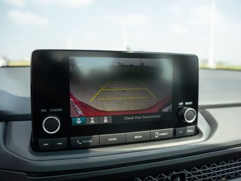 Used 2025 Honda Accord LX image 25