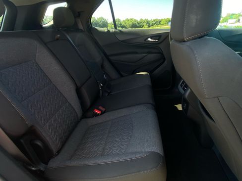 Used 2024 Chevrolet Equinox LT AWD/4WD image 16