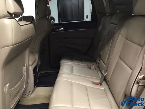 Used 2014 Jeep Grand Cherokee Overland AWD/4WD image 31