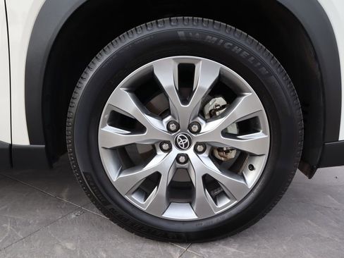 Used 2024 Toyota Grand Highlander Limited image 31