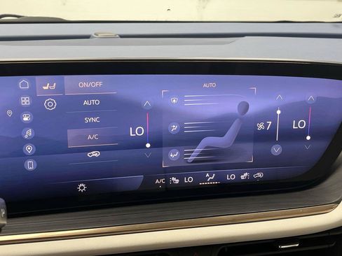 Certified 2025 Buick Envision Avenir AWD/4WD image 20