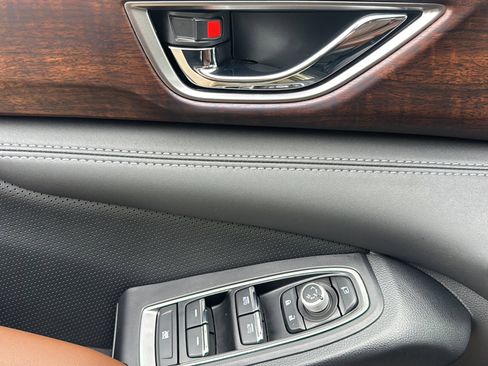 Used 2025 Subaru Ascent Touring w/ Popular Package #1 image 15