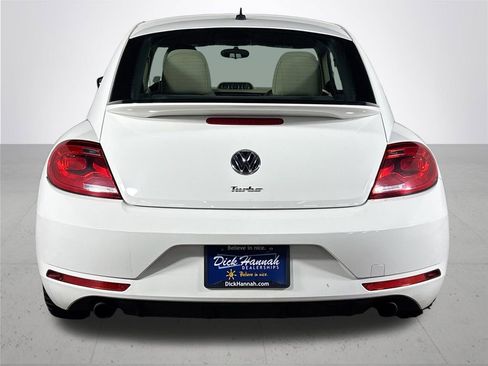 Used 2013 Volkswagen Beetle 2.0T image 7