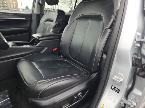 Certified 2023 Jeep Grand Cherokee L Limited w/ Trailer Tow Group (B) AWD/4WD image 31