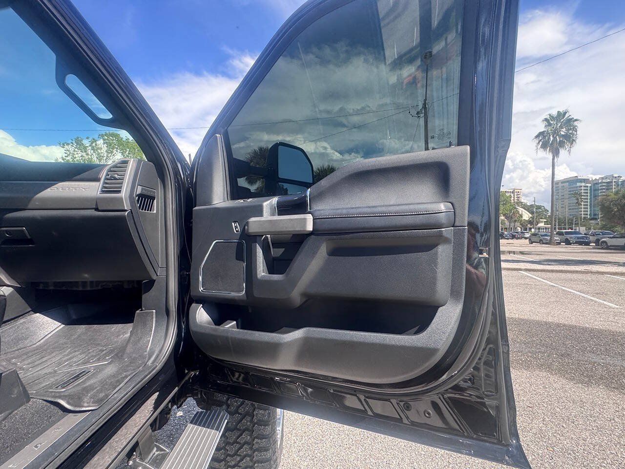 Used 2021 Ford F450 Platinum AWD/4WD image 84