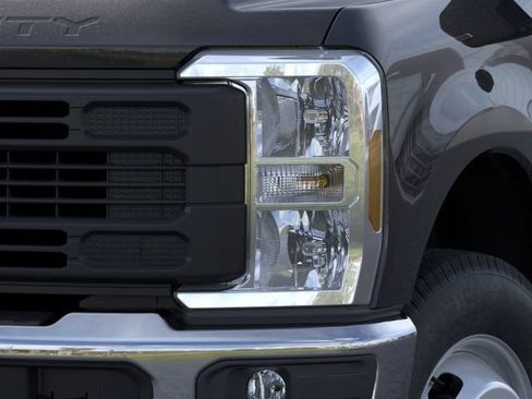 New 2026 Ford F350 XL AWD/4WD image 18