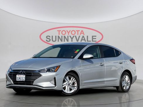 Used 2020 Hyundai Elantra SEL image 1