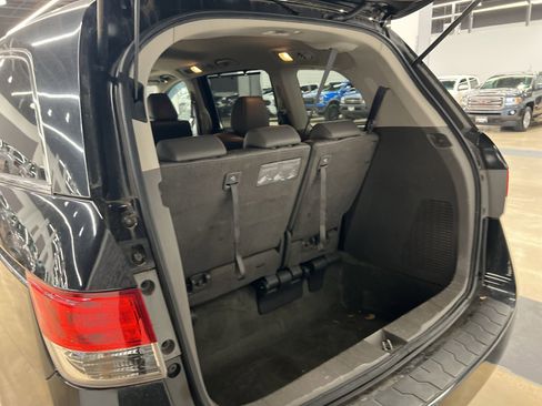 Used 2014 Honda Odyssey EX-L image 24