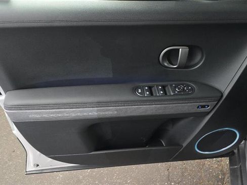 Used 2025 Hyundai Ioniq 5 Limited image 10