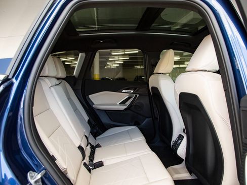 Certified 2025 BMW X1 xDrive28i w/ Technology Package image 25