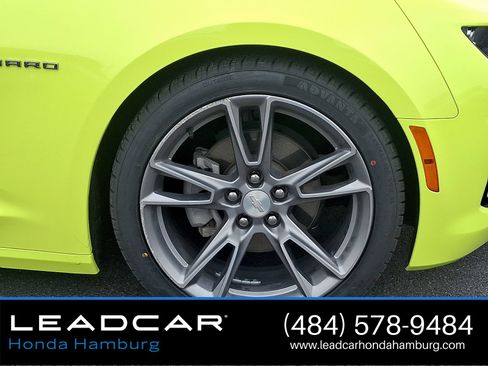 Used 2021 Chevrolet Camaro LT w/ RS Package RWD image 9
