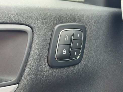 Used 2024 Ford Escape Platinum w/ Premium Technology Package AWD/4WD image 16