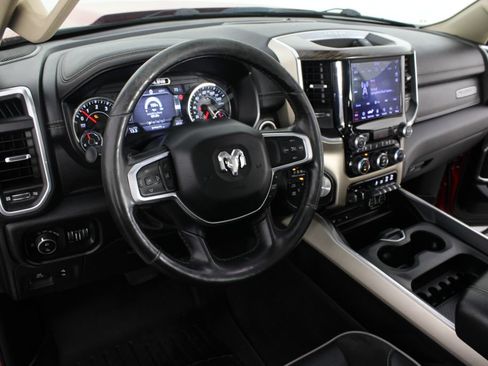Used 2019 RAM 1500 Laramie AWD/4WD image 8