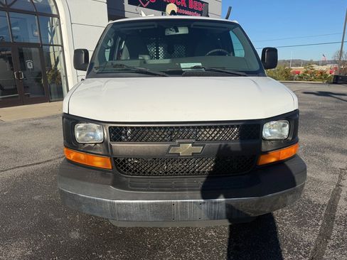 Used 2014 Chevrolet Express 2500 image 8