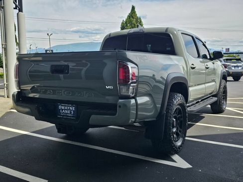 Used 2023 Toyota Tacoma TRD Off-Road w/ TRD Premium Off Road Package AWD/4WD image 5
