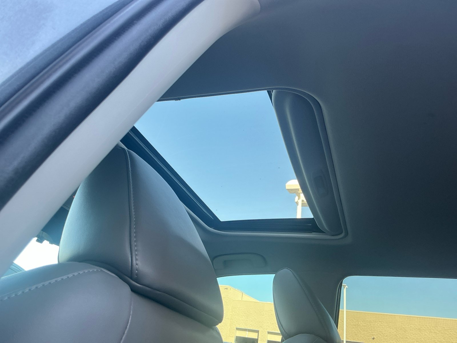 Certified 2021 Toyota RAV4 Limited FWD image 33