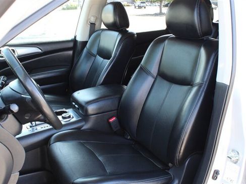 Used 2020 Nissan Pathfinder SL AWD/4WD image 28