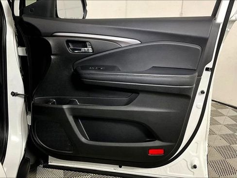 Used 2022 Honda Pilot Special Edition image 24