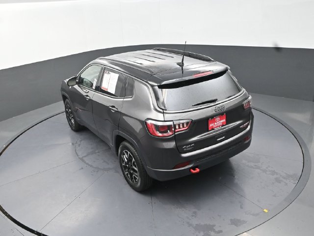 Used 2019 Jeep Compass Trailhawk AWD/4WD image 28