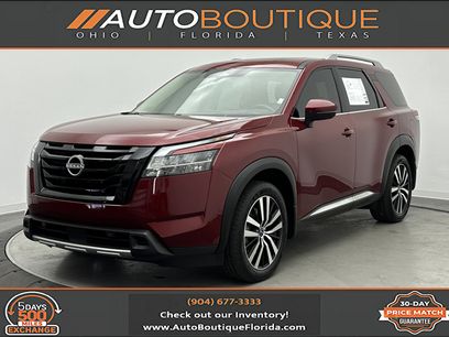 Used 2023 Nissan Pathfinder Platinum w/ Black Appearance Package