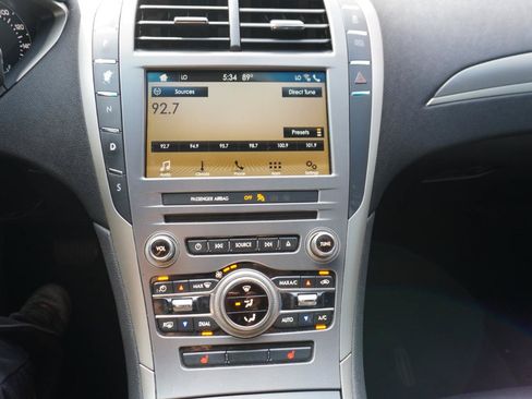 Used 2017 Lincoln MKZ Premiere FWD image 22