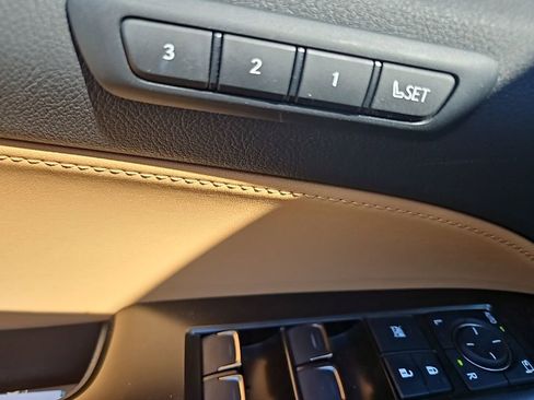 Used 2024 Lexus NX 250 FWD image 18
