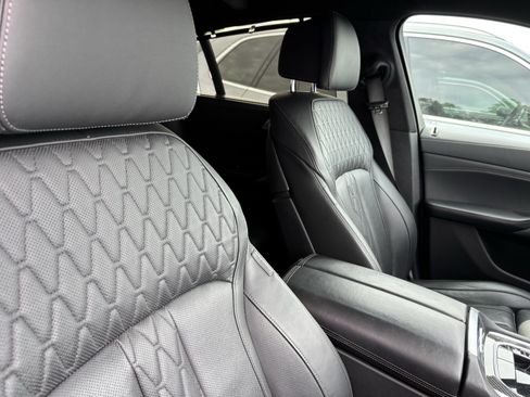 Used 2024 BMW X6 M60i AWD/4WD image 33