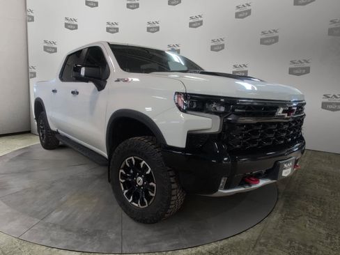 Used 2024 Chevrolet Silverado 1500 ZR2 w/ Technology Package image 1