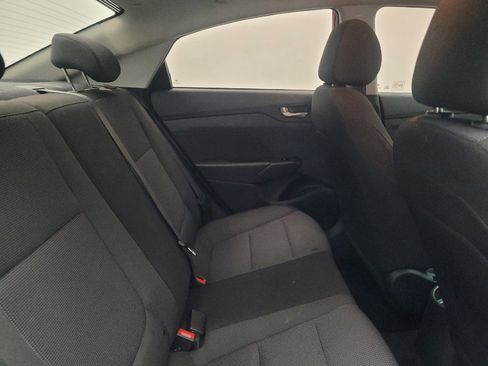 Used 2021 Hyundai Accent SE FWD image 19