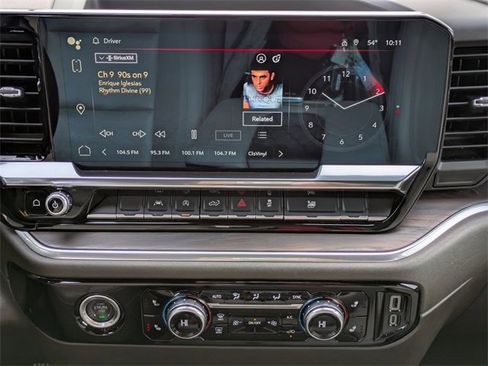 Used 2024 GMC Sierra 1500 SLT image 19