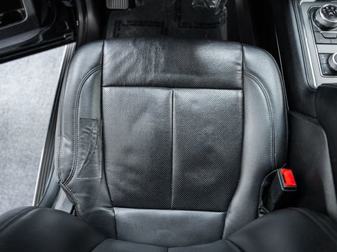 Used 2019 Ford Expedition Max XLT w/ Equipment Group 202A image 43