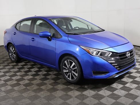 Used 2023 Nissan Versa SV image 42