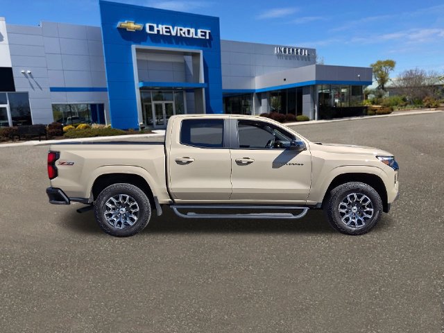 Used 2023 Chevrolet Colorado Z71 w/ Z71 Convenience Package 2 AWD/4WD image 28