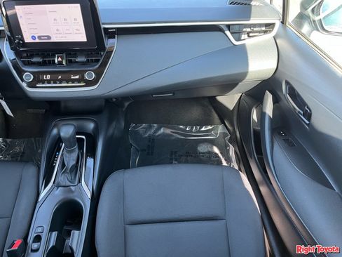 Certified 2025 Toyota Corolla LE FWD image 19
