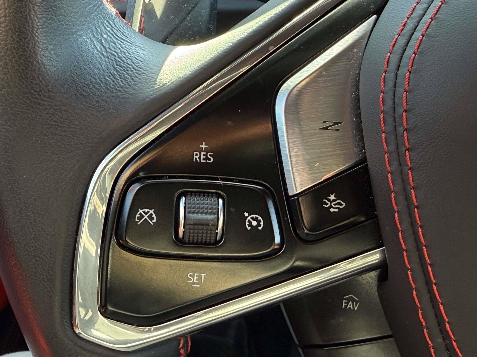Used 2024 Chevrolet Corvette Stingray Premium Conv w/ Z51 Performance Package RWD image 19
