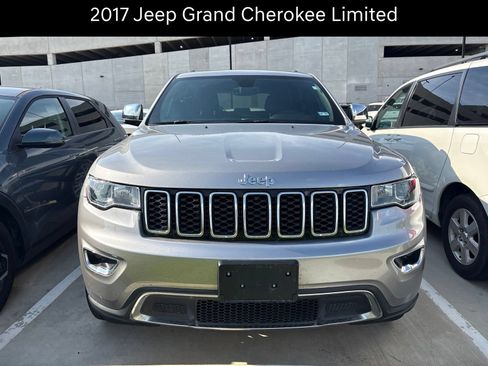 Used 2017 Jeep Grand Cherokee Limited RWD image 2