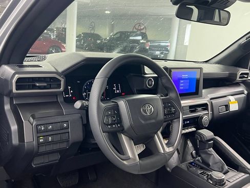 Used 2026 Toyota 4Runner SR5 AWD/4WD image 9