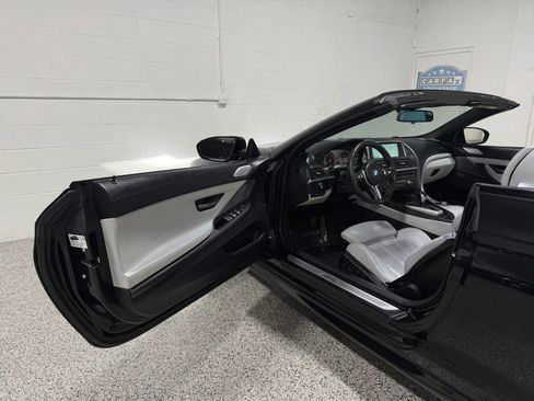 Used 2014 BMW M6 Convertible RWD image 10