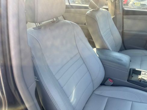 Used 2015 Toyota Camry XLE w/ Moonroof Package FWD image 36