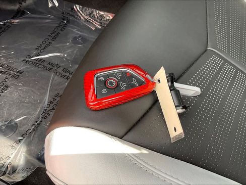 Used 2024 Chevrolet Corvette Stingray Premium Conv w/ Z51 Performance Package image 12