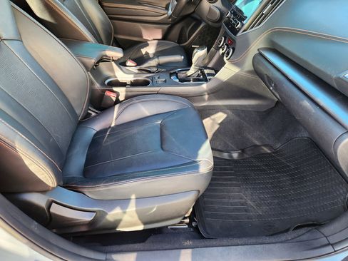 Used 2018 Subaru Crosstrek 2.0i Limited image 17