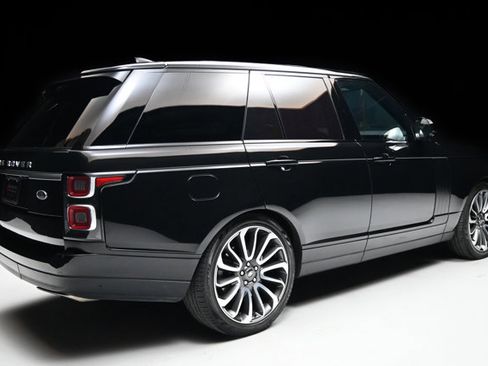 Used 2019 Land Rover Range Rover Supercharged AWD/4WD image 4