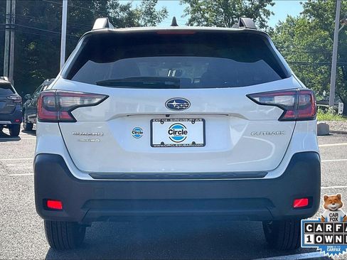 Used 2024 Subaru Outback Premium w/ Popular Package #1A AWD/4WD image 4