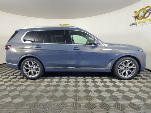 Certified 2026 BMW X7 xDrive40i image 8