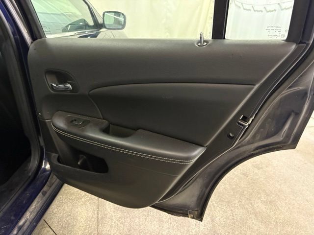 Used 2014 Chrysler 200 Limited FWD image 13